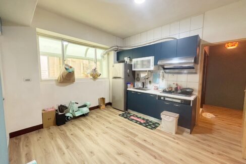 LINE_ALBUM_中興國小優質平車3房_250210_9