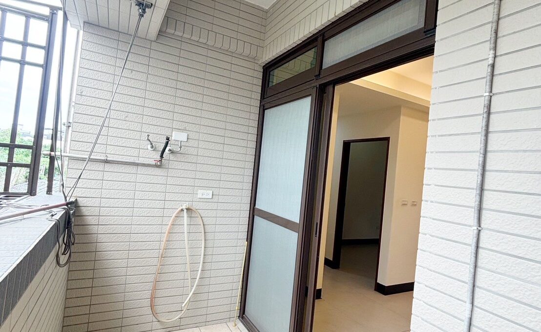 LINE_ALBUM_中興國小亮三房_250512_2