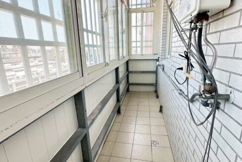 LINE_ALBUM_學區3房車位大廈_250519_1