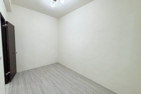 LINE_ALBUM_西區整新公寓_250509_3