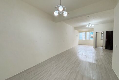 LINE_ALBUM_西區整新公寓_250509_7