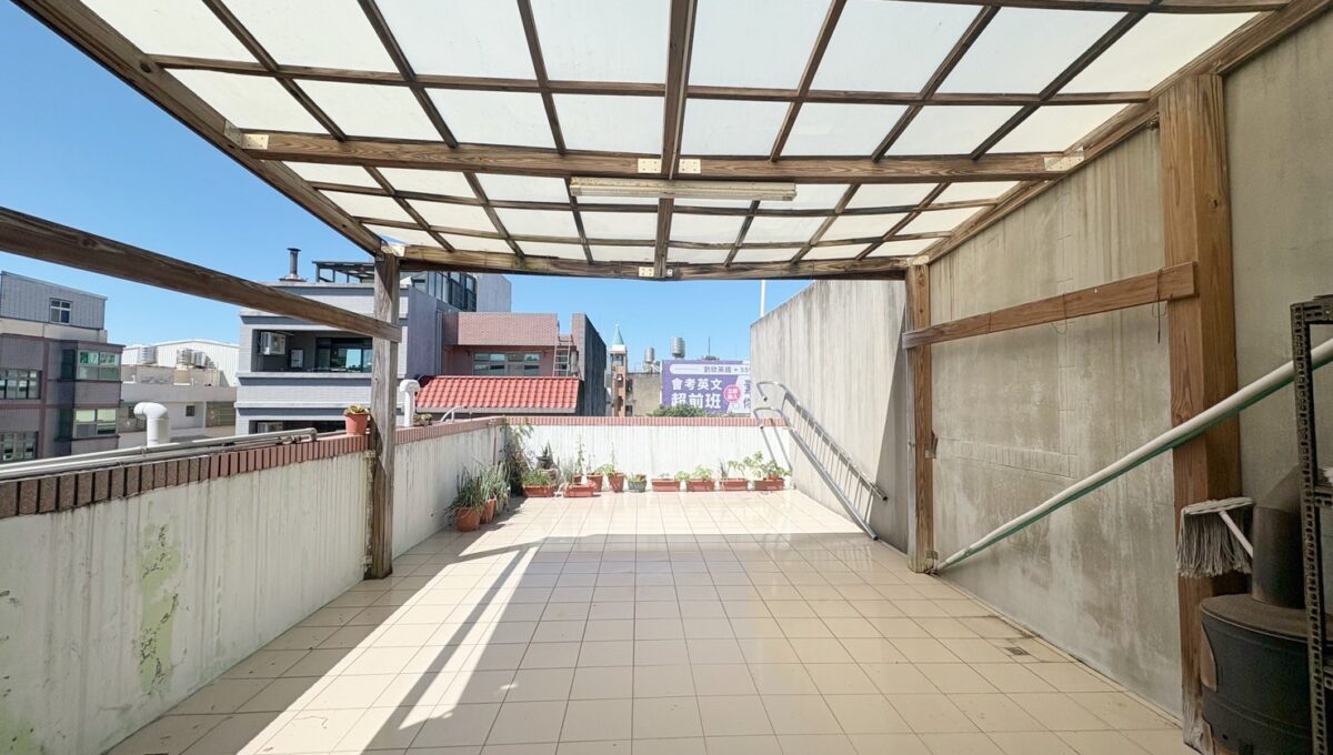LINE_ALBUM_忠孝大坪數透天_250616_2