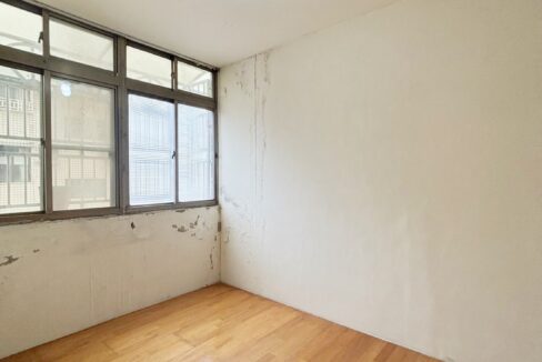 LINE_ALBUM_東區2房華厦_250623_6