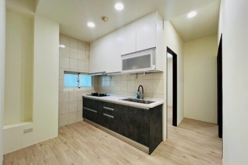 LINE_ALBUM_竹北高鐵1樓平車3房_250627_5