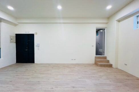 LINE_ALBUM_竹北高鐵1樓平車3房_250627_6