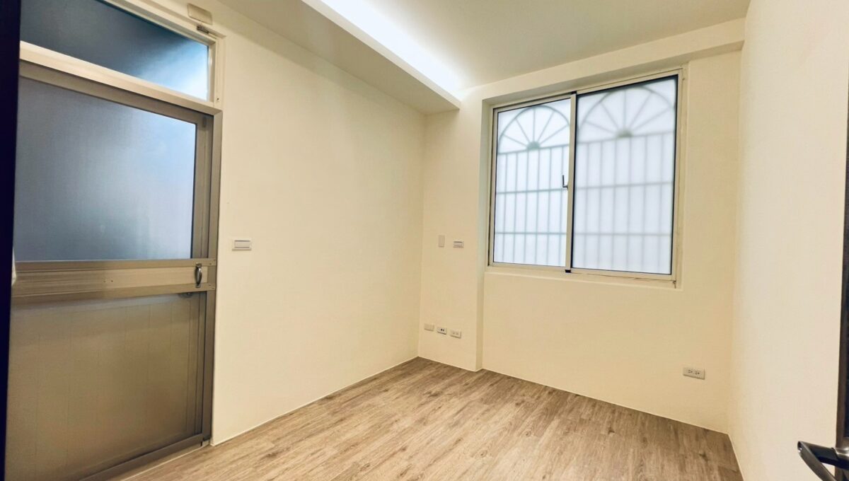 LINE_ALBUM_竹北高鐵1樓平車3房_250627_9