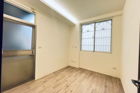 LINE_ALBUM_竹北高鐵1樓平車3房_250627_9