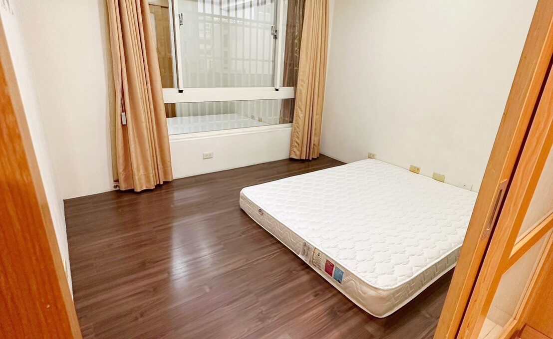 LINE_ALBUM_東區精美明亮3房_250708_5