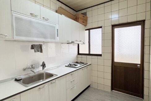 LINE_ALBUM_東區大坪數雙陽台華厦_250908_8