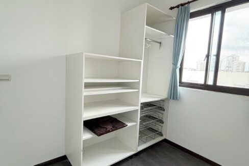 LINE_ALBUM_東區寓見愛2房華厦_250912_3