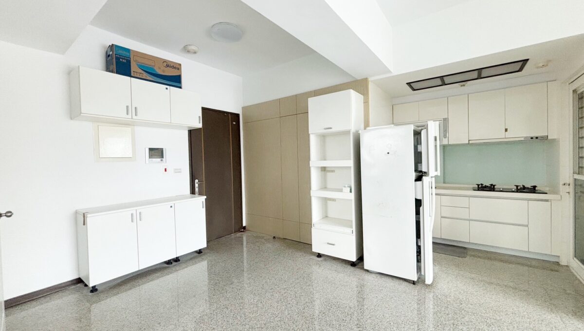 LINE_ALBUM_東區寓見愛2房華厦_250912_5