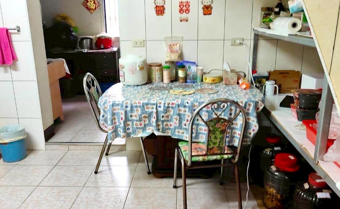 LINE_ALBUM_近高鐵大地坪透天_250923_10