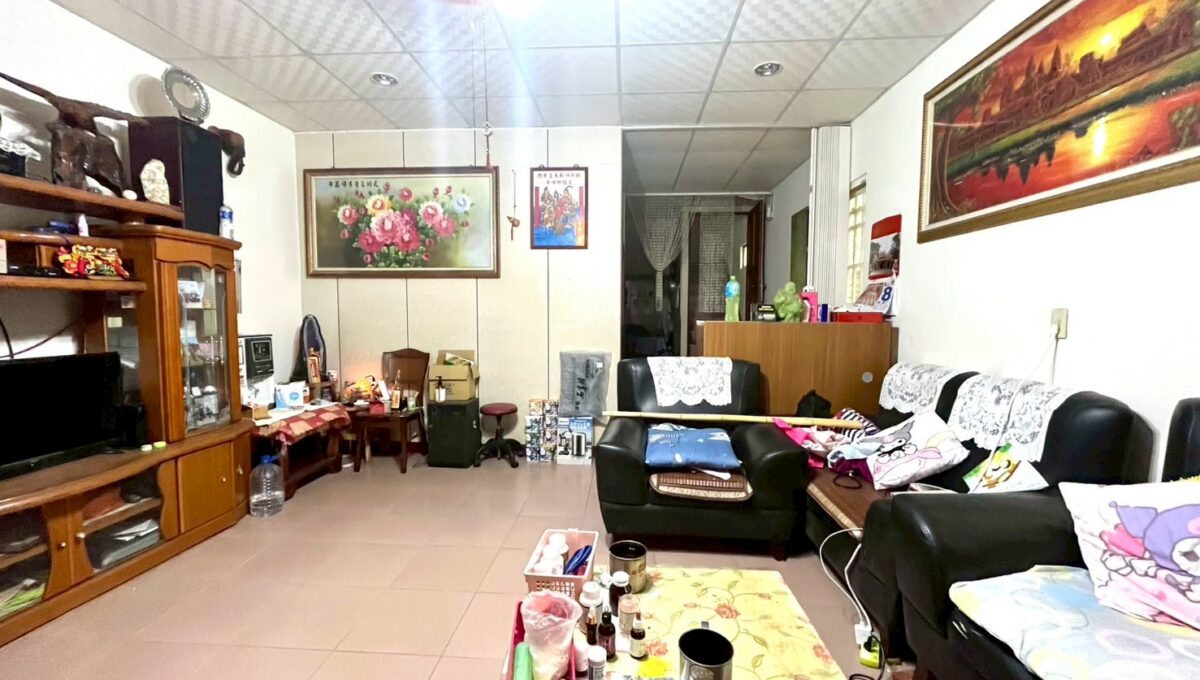 LINE_ALBUM_近高鐵大地坪透天_250923_11