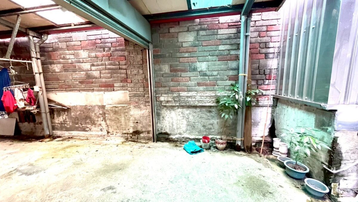 LINE_ALBUM_近高鐵大地坪透天_250923_3