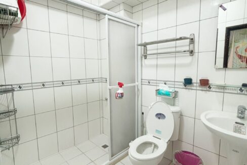 LINE_ALBUM_中興國小雙車臨路一樓_251020_1