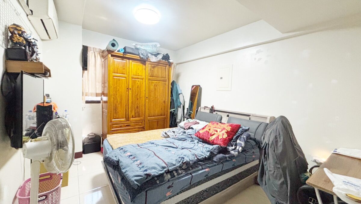 LINE_ALBUM_中興國小雙車臨路一樓_251020_2