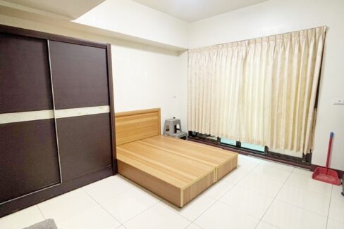 LINE_ALBUM_中興國小雙車臨路一樓_251020_4