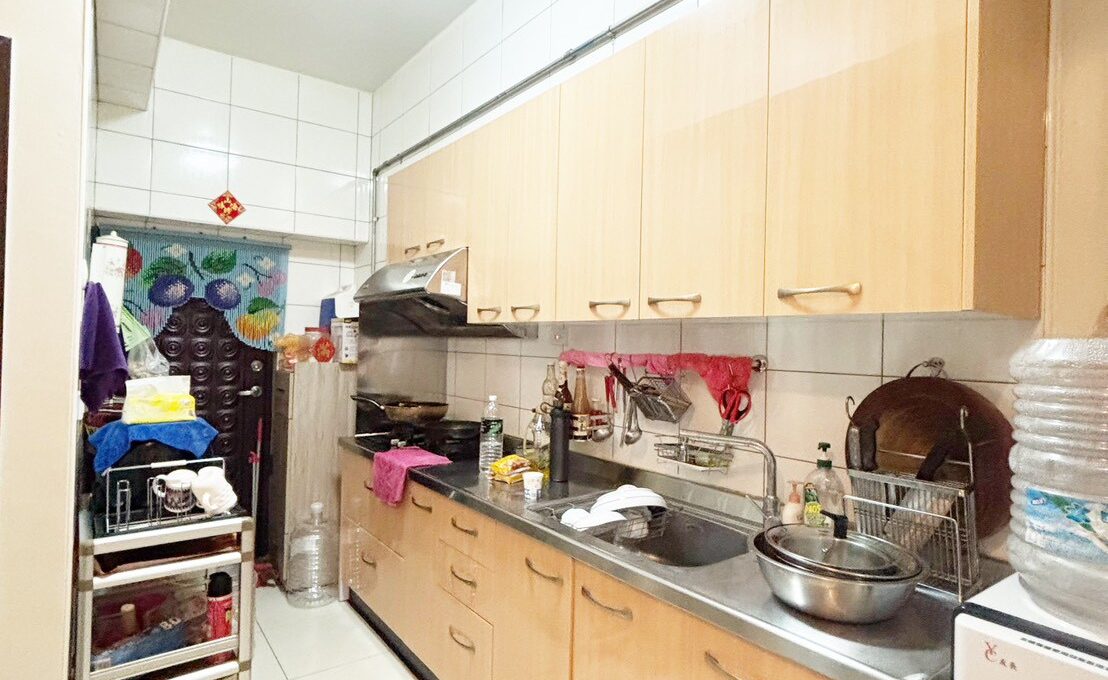 LINE_ALBUM_中興國小雙車臨路一樓_251020_6