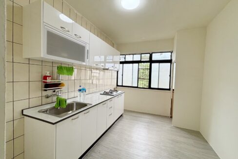 LINE_ALBUM_仰德高中旁整新公寓_251002_6