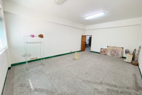 LINE_ALBUM_多用途住店_251023_6