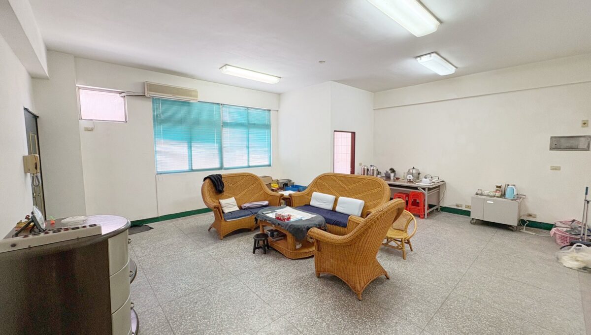 LINE_ALBUM_多用途住店_251023_8