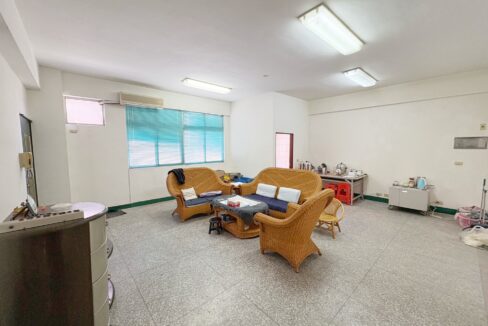 LINE_ALBUM_多用途住店_251023_8