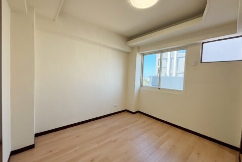 LINE_ALBUM_成功圓明園3房車位華厦_251015_3