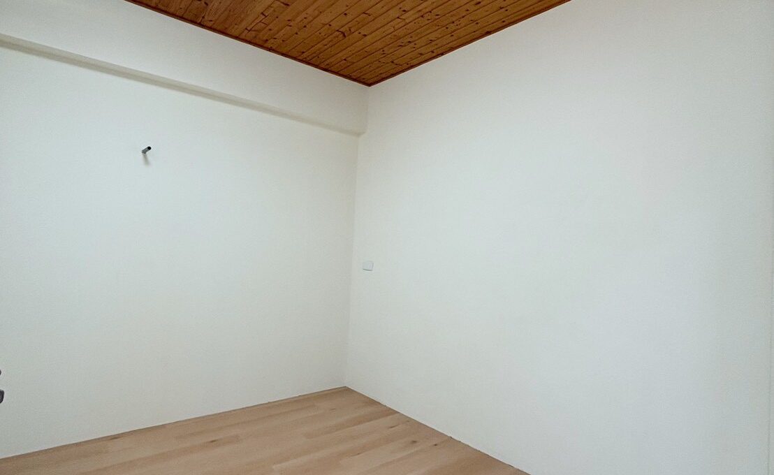 LINE_ALBUM_成功圓明園3房車位華厦_251015_5