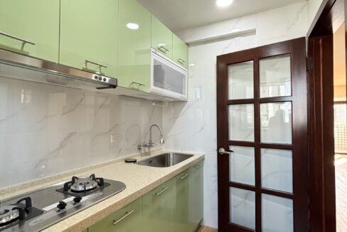 LINE_ALBUM_成功圓明園3房車位華厦_251015_6