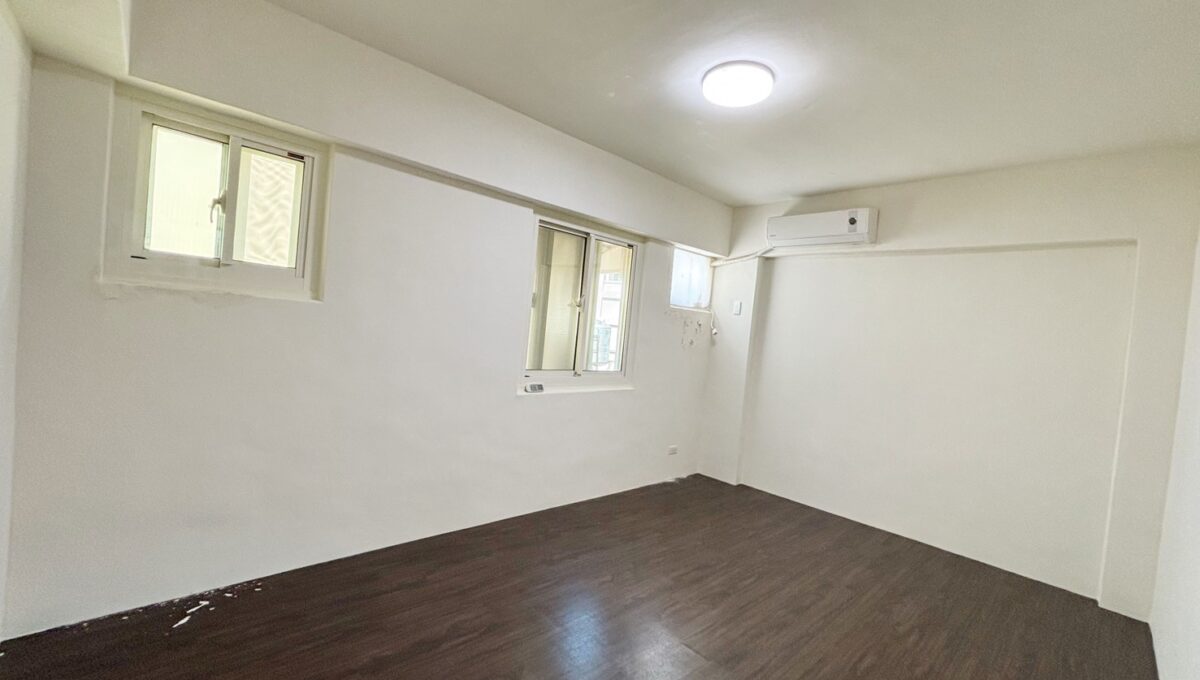 LINE_ALBUM_新豐松林健身大坪數車位公寓_251023_2