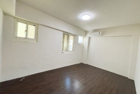 LINE_ALBUM_新豐松林健身大坪數車位公寓_251023_2