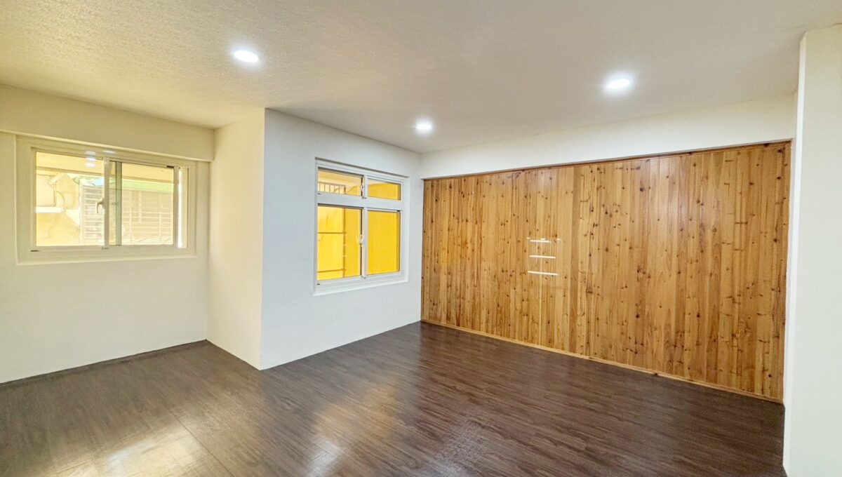 LINE_ALBUM_新豐松林健身大坪數車位公寓_251023_6