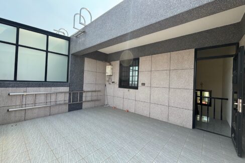 LINE_ALBUM_王爺壟前院雙車別墅_251015_3