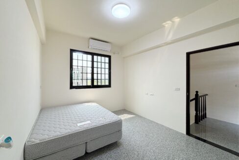 LINE_ALBUM_王爺壟前院雙車別墅_251015_6