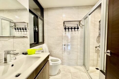 LINE_ALBUM_王爺壟臨路電梯墅_251002_13