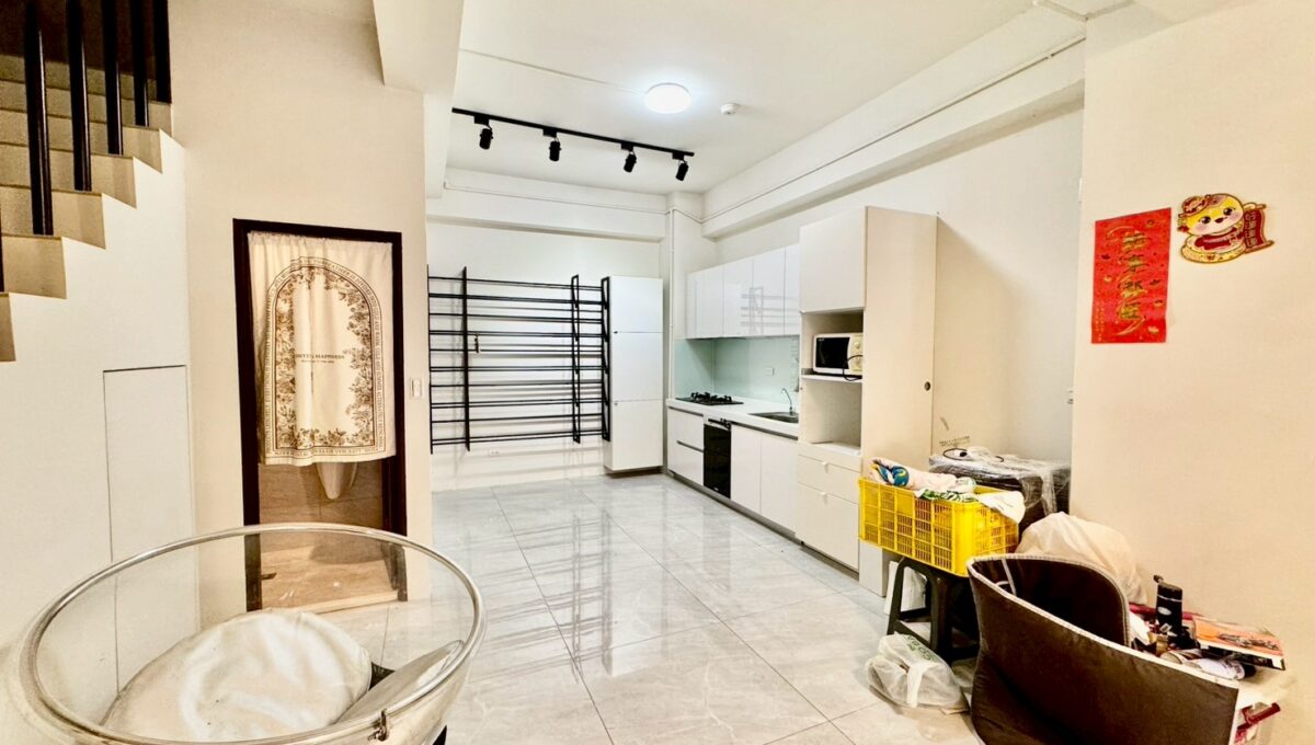 LINE_ALBUM_王爺壟臨路電梯墅_251002_16