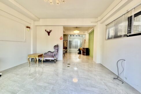 LINE_ALBUM_王爺壟臨路電梯墅_251002_17