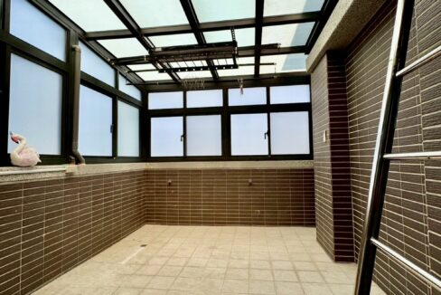 LINE_ALBUM_王爺壟臨路電梯墅_251002_2