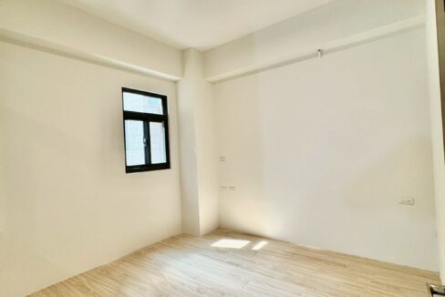 LINE_ALBUM_王爺壟臨路電梯墅_251002_6