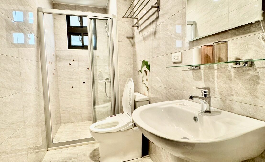 LINE_ALBUM_王爺壟臨路電梯墅_251002_8