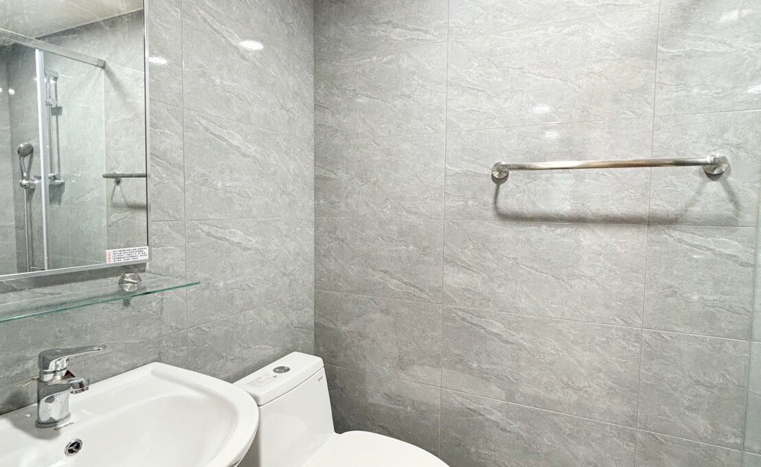 LINE_ALBUM_理享城2房平車大厦_251024_1