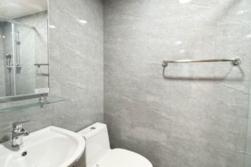 LINE_ALBUM_理享城2房平車大厦_251024_1