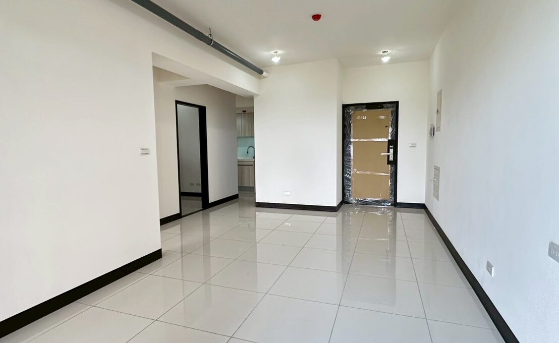 LINE_ALBUM_心豐花園平車3房_251113_13