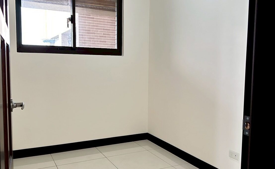 LINE_ALBUM_心豐花園平車3房_251113_5