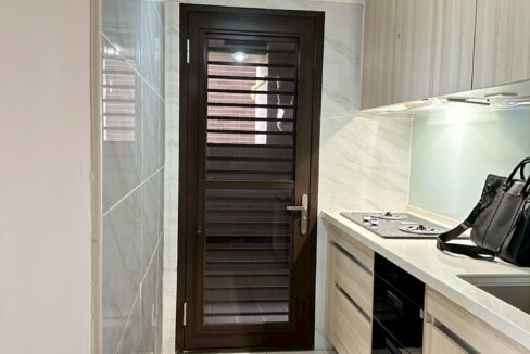 LINE_ALBUM_心豐花園平車3房_251113_8