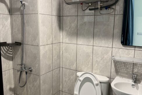 LINE_ALBUM_新豐滿租全新電梯投套_251128_1