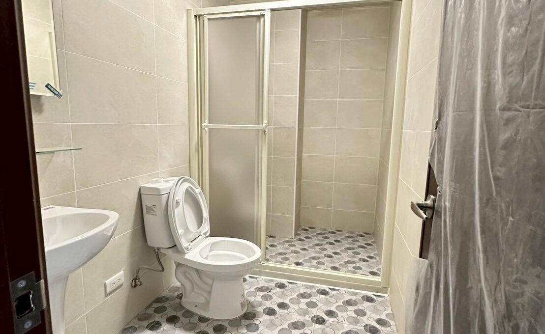 LINE_ALBUM_新豐火車站透天_251113_4