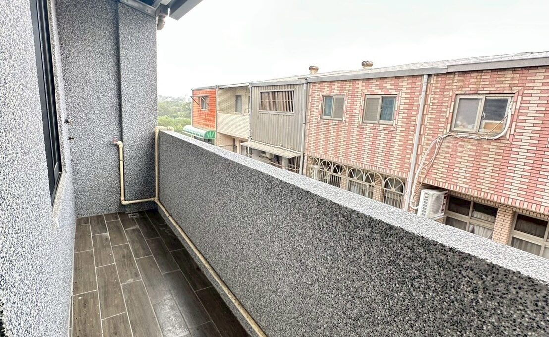 LINE_ALBUM_新豐火車站透天_251113_5