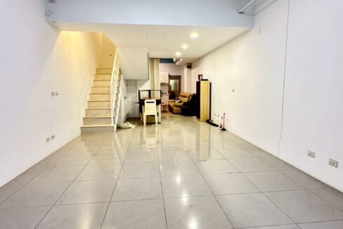 LINE_ALBUM_新豐籃球場透天_251124_16