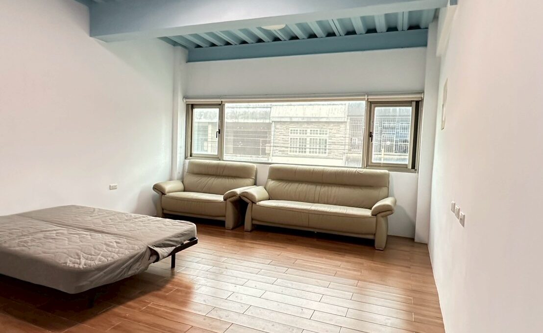 LINE_ALBUM_新豐籃球場透天_251124_7